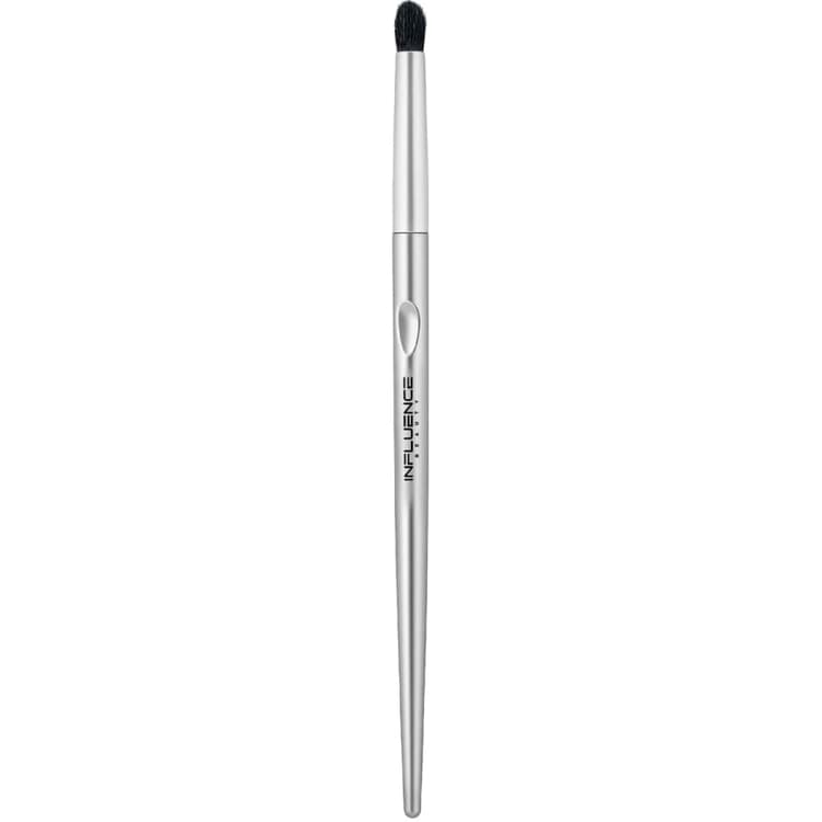 influence-beauty-precise-eyeshadow-brush